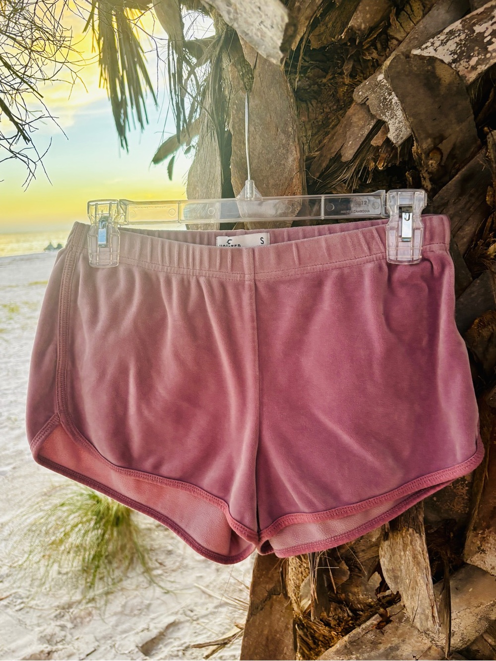 HOLLISTER Women’s Velvet Lounge Shorts - Dusty Rose/Mauve